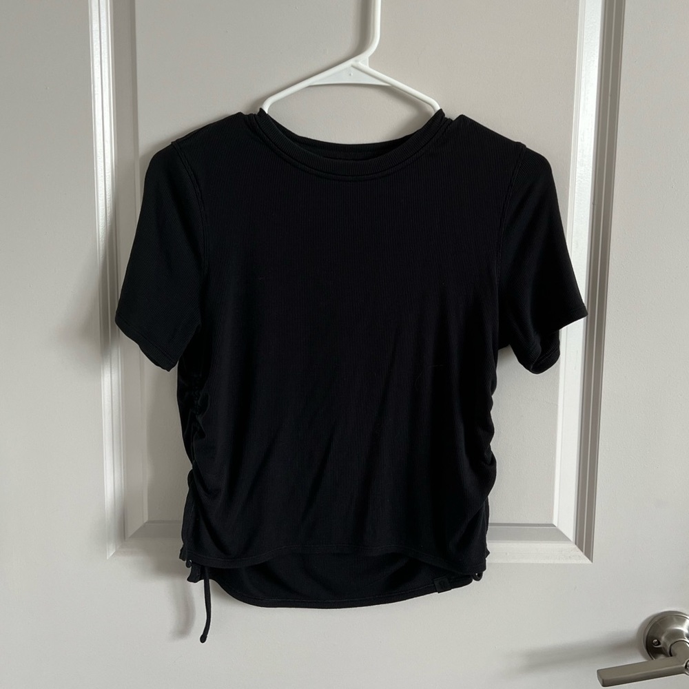 Lululemon Black T-shirt 6